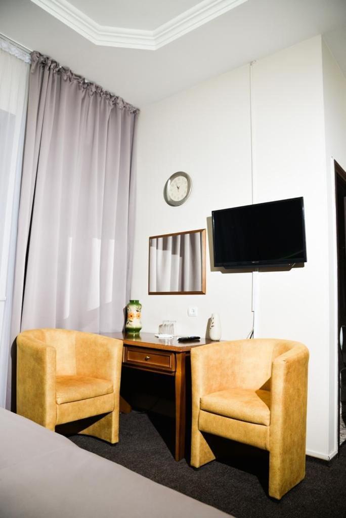 Hotel Saya Almaty Exterior photo