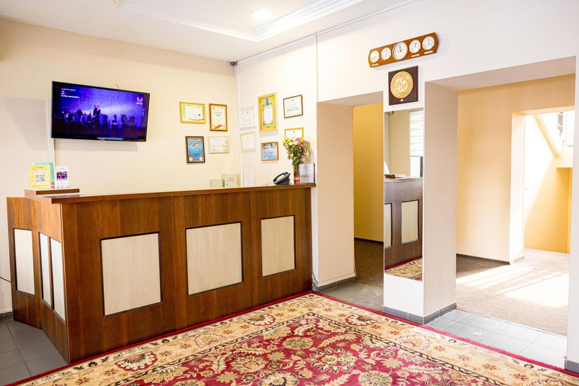 Hotel Saya Almaty Exterior photo