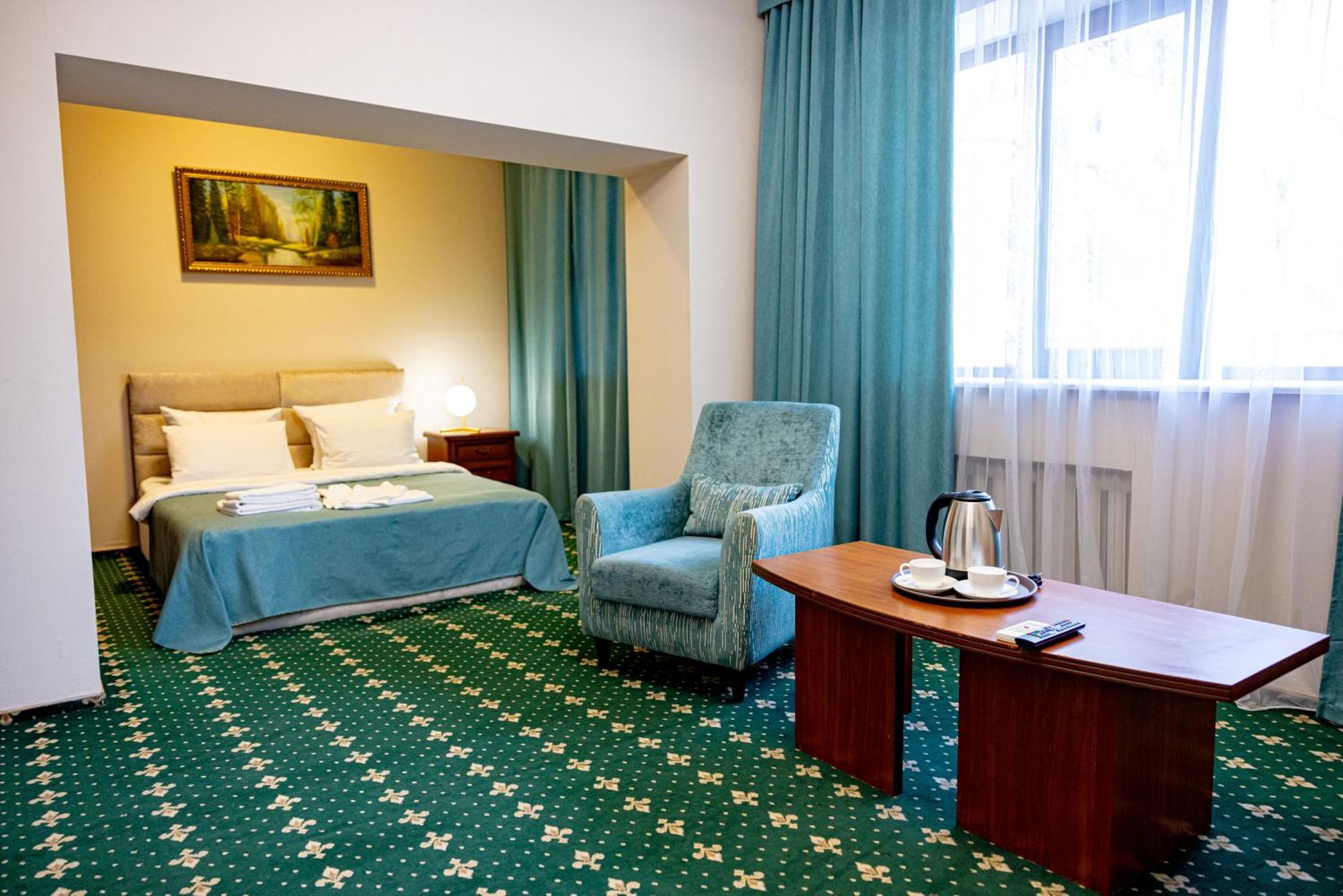 Hotel Saya Almaty Exterior photo