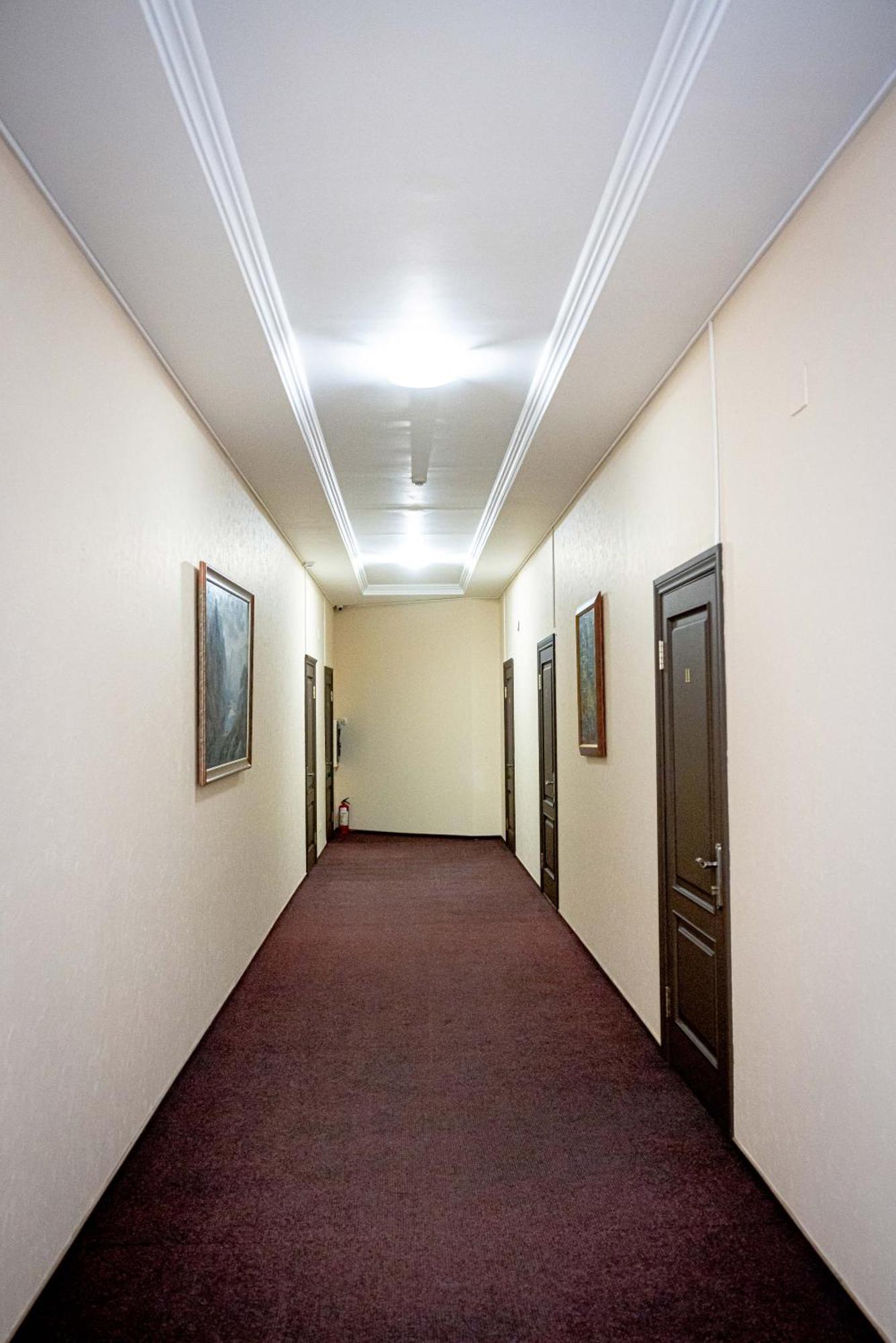 Hotel Saya Almaty Exterior photo