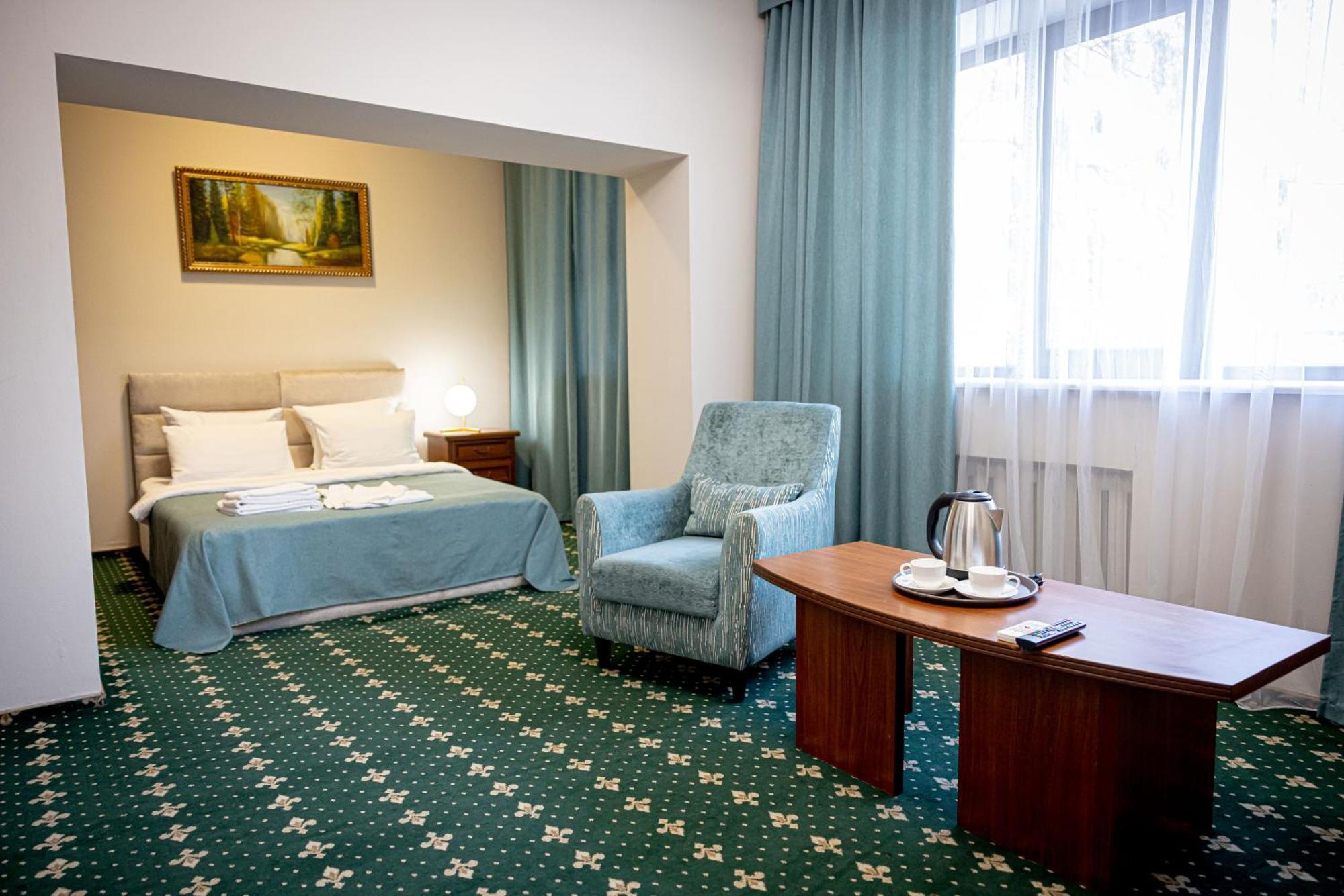 Hotel Saya Almaty Exterior photo