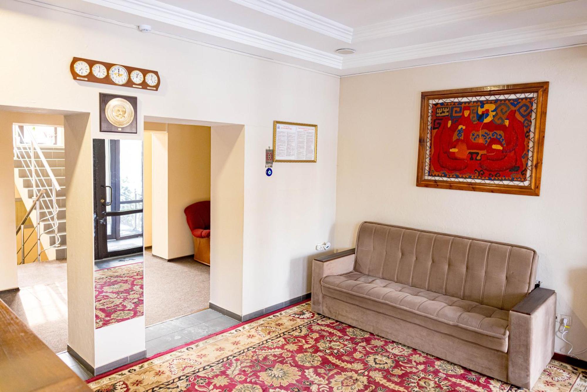 Hotel Saya Almaty Exterior photo