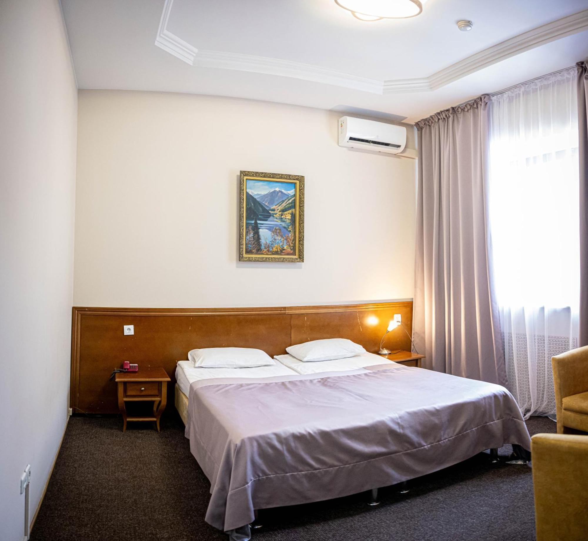 Hotel Saya Almaty Exterior photo