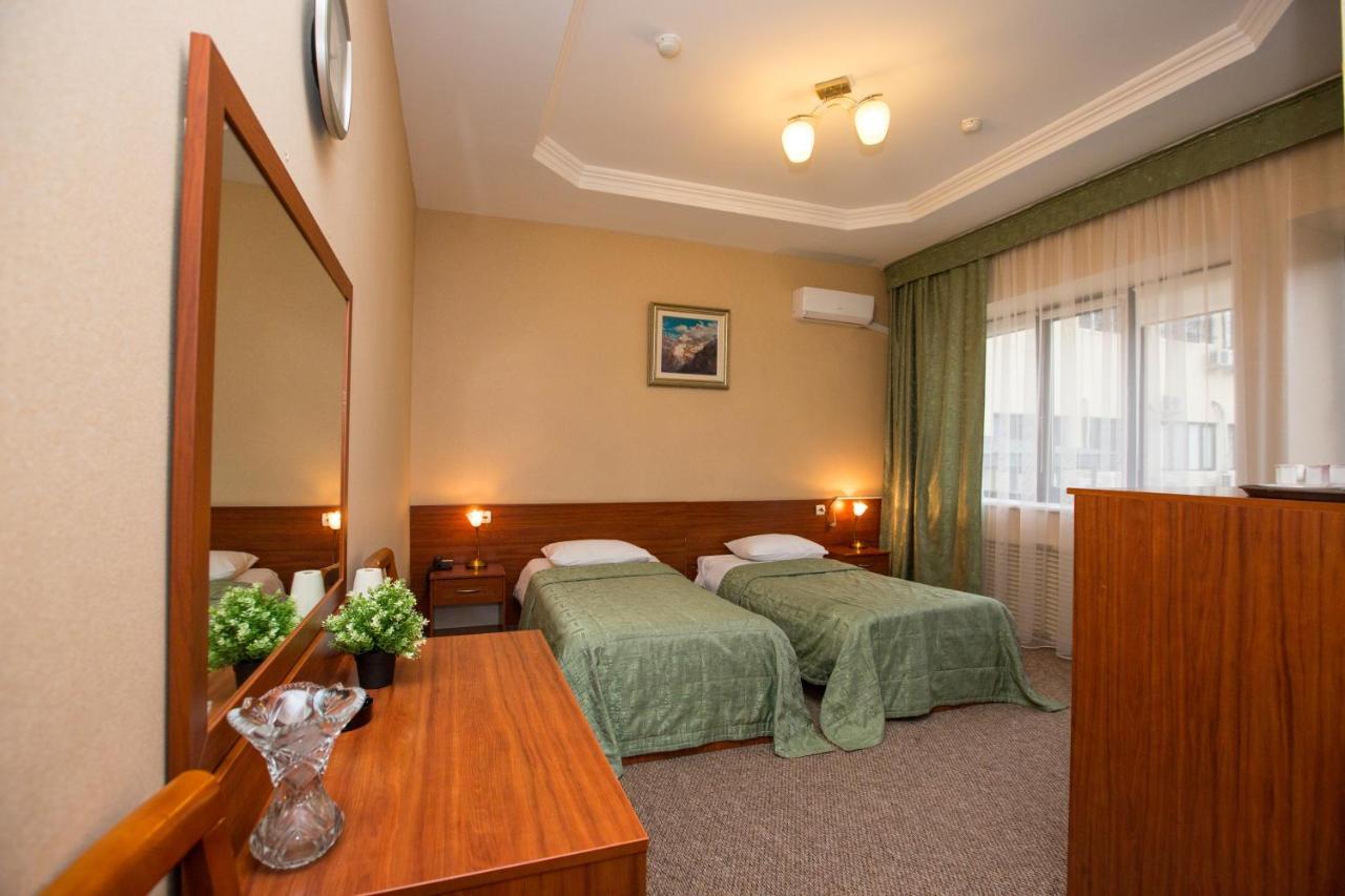 Hotel Saya Almaty Exterior photo